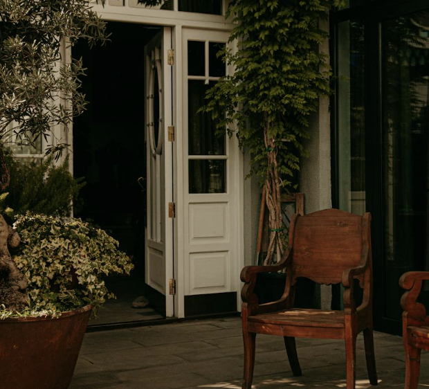Summer Garden Refresh: Brighten Up Your Outdoor Space with Serenity-Lane